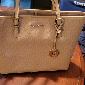 Micheal kors handbag